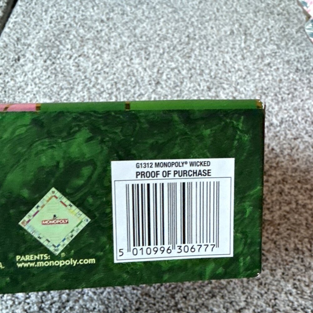 New Wicked Monopoly Game by Hasbro Gaming - Picture 6 of 7